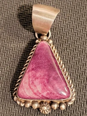 Robery Shakey Purple Spiny Oyster 925 Sterling Silver Pendant 1" 11.7 grams - image 1 of 4