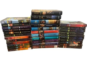 Lot 33 Erin Hunter Warriors Seekers Survivors Novels Paperback & Hard Back - Picture 1 of 9