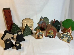 Primitive Volkskunst Holz handbemalt Dorf (14er Set) 4-6 Zoll Vintage - Bild 1 von 14