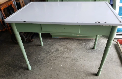 Antique enamel top table Cover