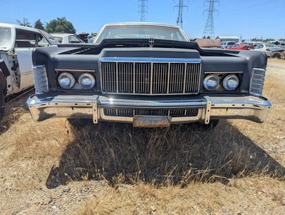 Lincoln Continental Town Car 1975 1976 parachoques delantero núcleo OEM Foto 1 de 4