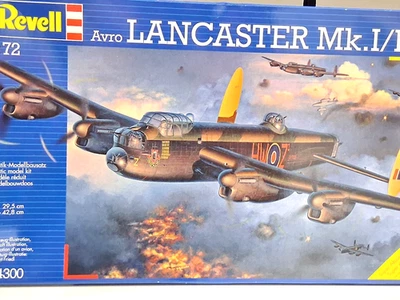 revell 04300 avro lancaster mk i/III u.k. bomber scala 1/72 301474 - Immagine 1 di 2