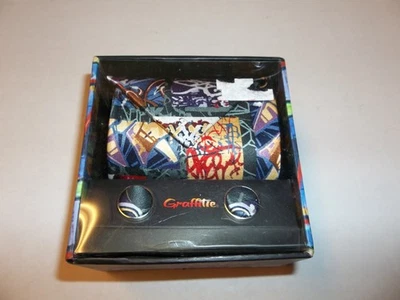 Juego de pañuelos y gemelos de seda Graffitie para hombre nuevo en caja Foto 1 de 3