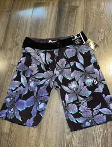 Volcom Jungen Boardshorts neu mit Etikett - Bild 1 von 3