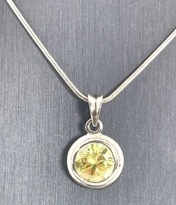Peridot Bezel Set Pendant & Snake Chain 925 Sterling Silver Italy - Picture 1 of 6