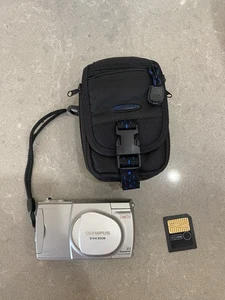 Olympus D-510 Zoom Camedia Megapixel 2.1 Digitalkamera mit Medienkarte Vintage - Bild 1 von 15