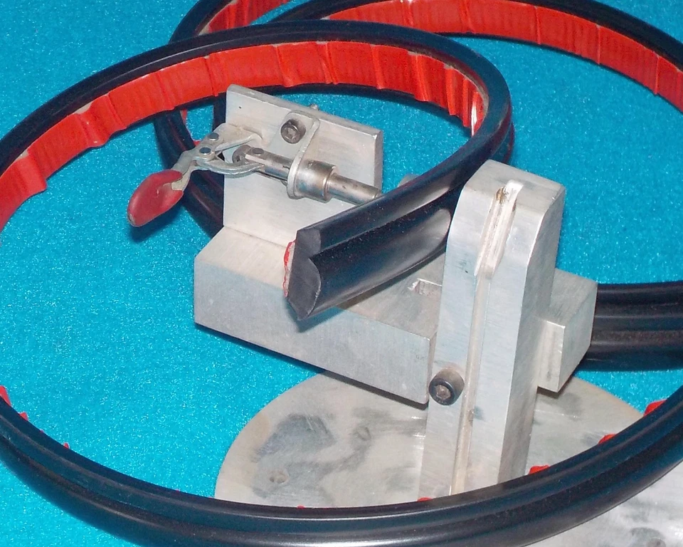 1988 1993 Ford Tempo Mercury Topaz Rear Bumper Molding New E86Y17C829B EBF-071 - Image 1 of 4