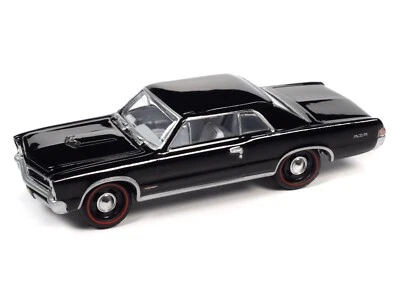 Johnny Lightning NEW 1965 Pontiac GTO 1/64th Diecast Car by Auto World JLMC031A - Image 1 of 4
