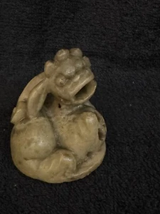 Foo Hund Wächter Löwe chinesischer geschnitzter Speckstein - Bild 1 von 6
