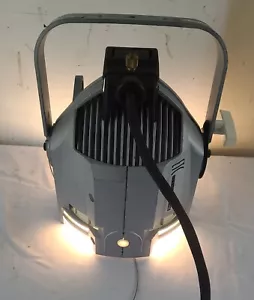 ETC Source Four Par 575w lamp Stage Lighting w/house connector. - Picture 1 of 3