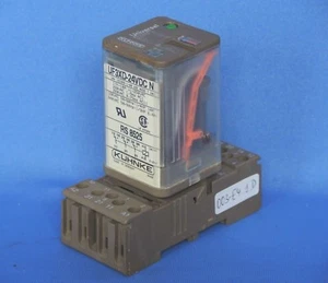 Relè Kuhnke UF3XD-24VDC N con base Kuhnke Z345, garanzia 60 giorni - Foto 1 di 4