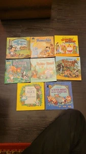 Lot of 8 WALT DISNEY'S Story READ ALONG BOOK  Collection  - Bild 1 von 5