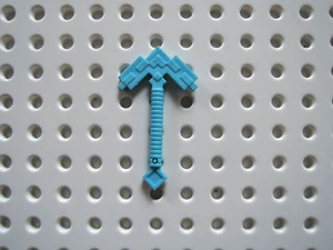 Lego 1 x Minecraft Zubehör Waffe Axt Spitzhacke 18789 medium azur hellblau - Bild 1 von 1