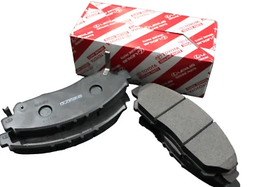 TOYOTA FRONT BRAKE PADS 0446526440 NEW GENUINE - image 1 of 4