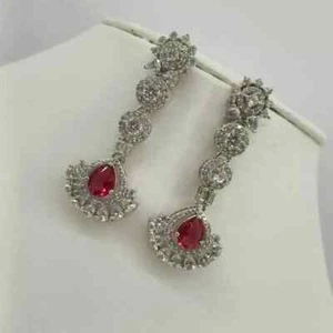 Pendientes largos colgantes premium simulados 14,60 TCW diseño de lágrima de rubí y zafiro - Imagen 1 de 6