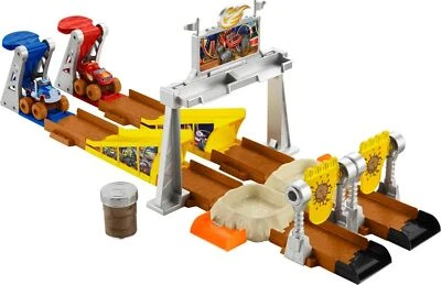 Blaze and the Monster Machines Pit Race Track, playset veicolo con fango sottile - Immagine 1 di 3