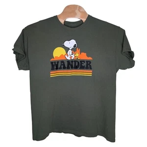 The Peanuts Snoopy Woodstock Wander T-Shirt Erwachsene XL grün Desert Sun Explore - Bild 1 von 8
