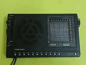 Le ressort radio ondes courtes Toshiba RP F 11 est cassé mort pour pièces - Photo 1/8
