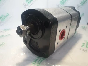 Hydraulikpumpe IHC,CASE-IH 433, 533, 633, 733, 833, 933, 644, 11 + 8 ccm - Picture 1 of 5