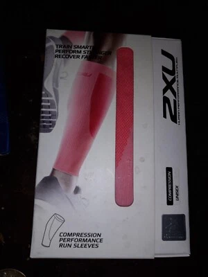 Calcetines de compresión 2xu rosa unisex talla M Foto 1 de 4