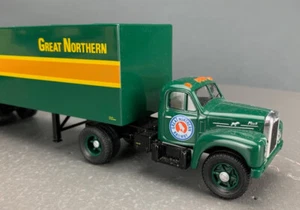 1/50 Corgi Classics 52301 Great Northern Railway Mack B Series Semi D0257 LZ - Picture 1 of 13