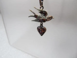 Collar Lovebird vintage granate bohemio golondrina y corazón en estilo victoriano - Imagen 1 de 10