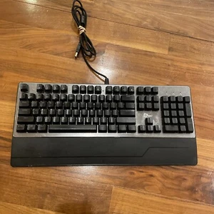 SIIG Wired USB Mechanical Gaming Keyboard With 7 Color LED Backlit. - Picture 1 of 5