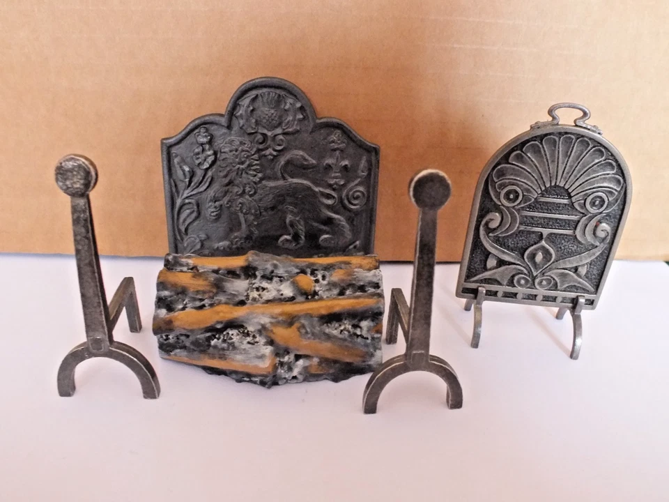 SUPERB VINTAGE DOLLS HOUSE MINIATURES WORKING FIRE, HEARTH & FIRE DOGS  (CA) - Image 1 of 4