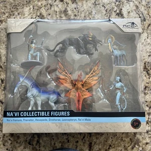 DISNEY PARKS WORLD OF AVATAR NA'VI COLLECTIBLE FIGURES - NEW! - Picture 1 of 4