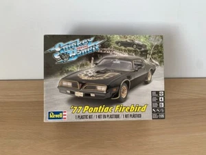 Revell 77 Pontiac Firebird 1/25 model kit - Bild 1 von 1