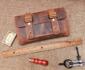 Dunkelrote Gürteltasche aus echtem Crazy Horse Leder. Komplett Handarbeit. - Bild 1 von 9