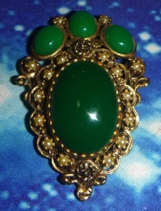 Broche prendedor vintage grande cabujón verde, perlas de jade sintético - Imagen 1 de 4