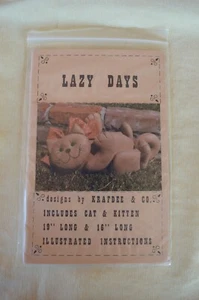 c1985 Lazy Days Pattern Designs by Krafdee & Co - Cat 19”L & Kitten 16” L Uncut - Picture 1 of 4