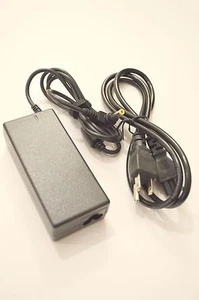 Netzteil Ladegerät für Toshiba Tecra Z40-BSMBN22, Z40-B1410, Z40-B1420 - Bild 1 von 1