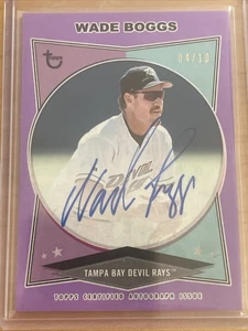2023 Topps Brooklyn Wade Boggs 4/10 On Card Auto Yankees Devil Rays AC-WB - Picture 1 of 3