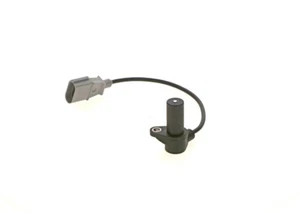 BOSCH Crankshaft Pulse Sensor For AUDI Q7 PORSCHE Cayenne VW 02-18 0261210261 - Picture 1 of 5