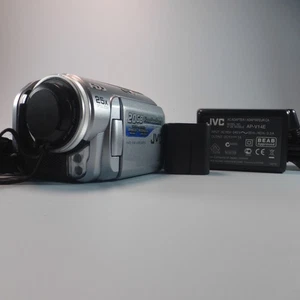 JVC Everio GZ-MG20EK Handheld Hard Drive Camcorder Silver Tested Full Set - Picture 1 of 9