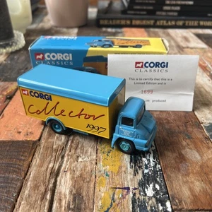 Corgi Classics 1997 Collector Club Thames Trader Box Van 30305 - Picture 1 of 5