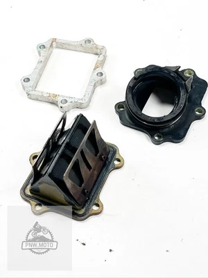 2002 Yamaha YZ250 YZ 250 OEM INTAKE REED BLOCK ASSEMBLY 02-22 - Image 1 of 4