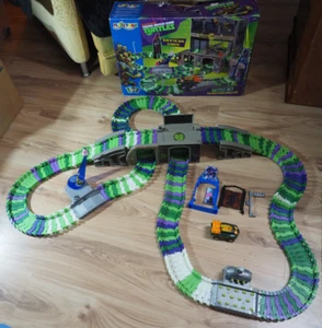 Flexi-Trax Battle Set - Teenage Mutant Ninja Turtle - Action Bahn - Unkomplett! - Picture 1 of 17