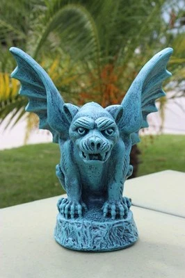 GÁRGOLA HORMIGÓN ESTATUA PÁTINA AZUL PATIO DECORACIÓN NUEVO JARDÍN GÓTICO ALADO   Foto 1 de 4