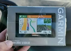 Sistema de navegación GPS Garmin montable en automóvil - negro - Imagen 1 de 7