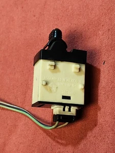 2004 Jeep Dodge Liberty Durango Ram Dakota Power Window Switch Regulator 39754D - Picture 1 of 3
