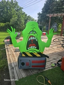 Airblown Slimer Ghost on Ghost Trap Ghostbusters, 3.5 ft Tall, green - Picture 1 of 10
