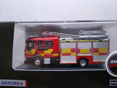 OXFORD DIECAST - VEO002 - VOLVO FL EMERGENCIA UNA BOMBA ESCALERA - STH GALES F y R Foto 1 de 4