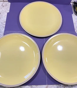 Metlox Poppytrail Vernon Impressions Yellow PAIR of Dinner Plates 11" - Picture 1 of 4