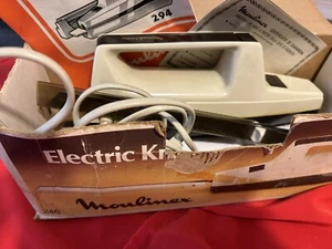 ๐๐๐VINTAGE Mulinex 246 Coltello Elettrico a 2 Lame anni โ70/โ80 Funzionante - Foto 1 di 16