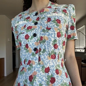 1940s Puff Sleeve Floral Cotton Feedsack Dress - Picture 1 of 6