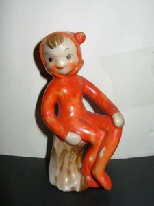 Vintage RED ELF PIXIE Elf sitting on Tree Stump log Porcelain Figurine Japan - Picture 1 of 8