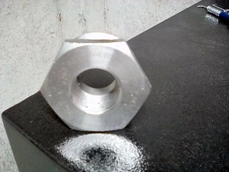 A105N ASME B16.11 Hex Bushing 2" x 1" - Image 1 of 1